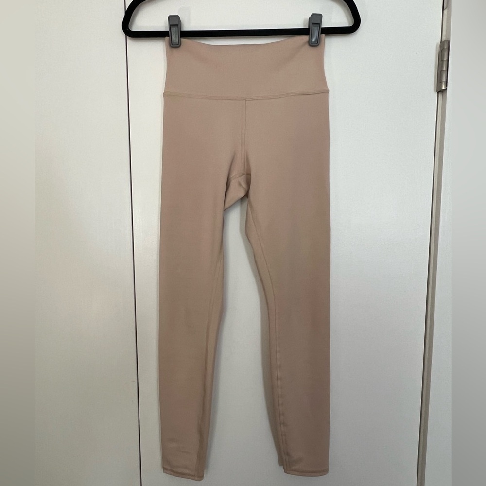 EUC Alo Airlift 7/8 Leggings